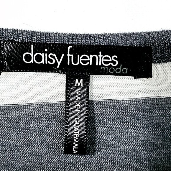 Daisy Fuentes Womens Striped 3/4 Sleeve Henley‎ Top M ~ LS31.4 - Picture 2 of 5